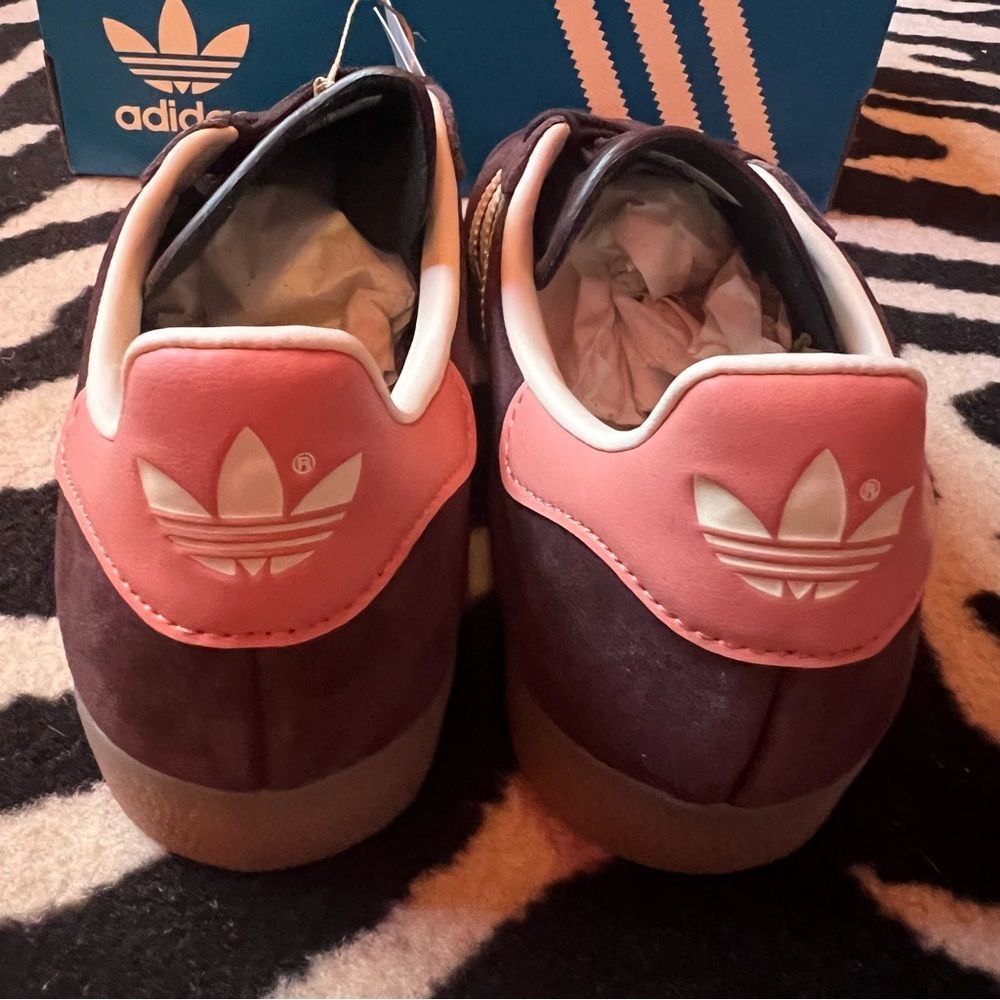 NWT Adidas Gazelle W Originals Sneakers Shadow Brown Cream Gum Size Women 6.5 - Picture 11 of 14